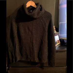 ♦️Used Size Black X Small Cowl  Neck Sweater